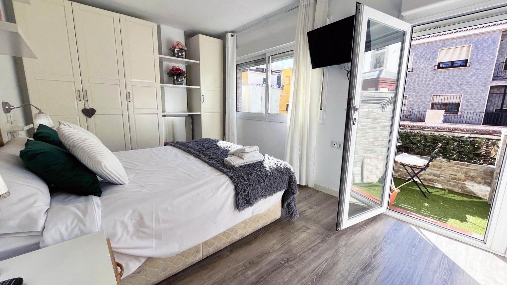 A 5 Minutos De La Playa Con Terraza En Malaga 아파트 외부 사진